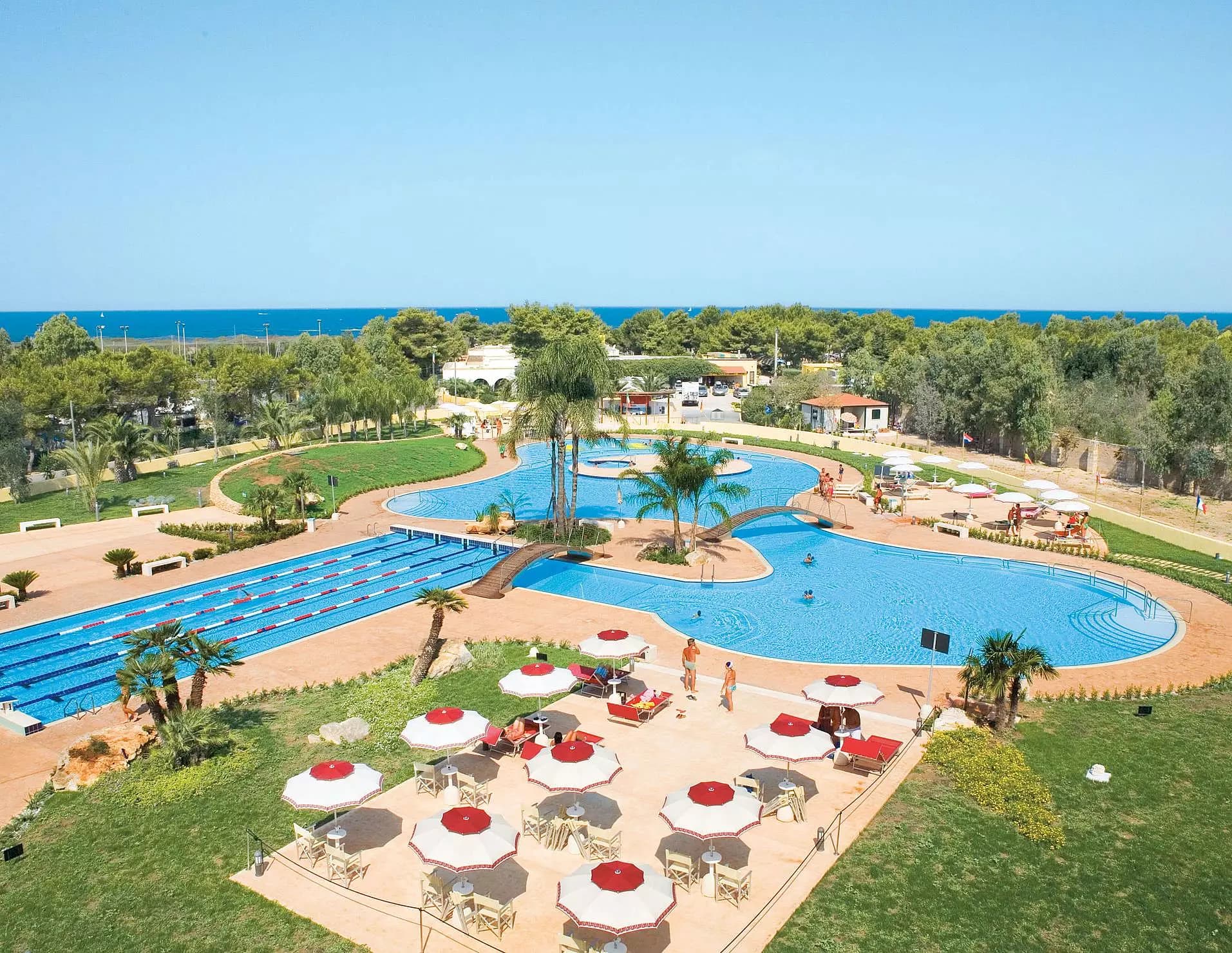 Camping La Masseria - Swimming Pool Area
